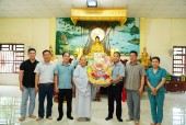 Lãnh đạo huyện chúc mừng đại lễ phật đản chàu Thanh Hương