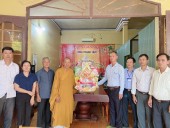 Lãnh đạo huyện chúc mừng Đại lễ Phật đản tại chùa Thanh Tâm