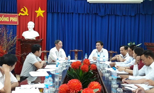 Đồng Phú: Thống nhất kế hoạch triển khai xây dựng vùng, cơ sở an toàn dịch bệnh đối với gà hướng tới đạt tiêu chuẩn xuất khẩu.