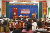 Ông Trần Văn Vinh Đại biểu HĐND tỉnh tiếp xúc với cử tri xã Tân Lập