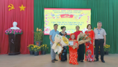 Thị trấn Tân Phú chúc thọ, mừng thọ 86 cụ cao niên